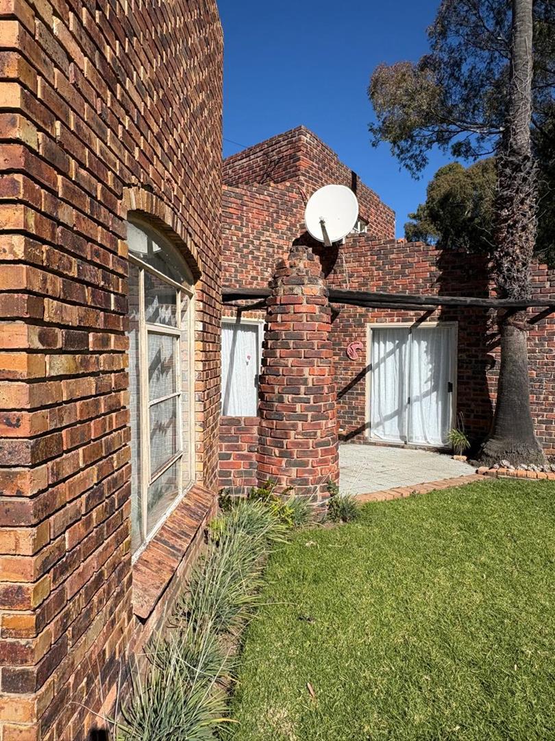 4 Bedroom Property for Sale in Heilbron Free State